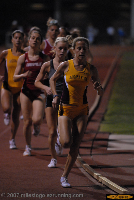 Amy Hastings paced the women's 1500