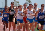 Alan Webb moves toward the front of the pack